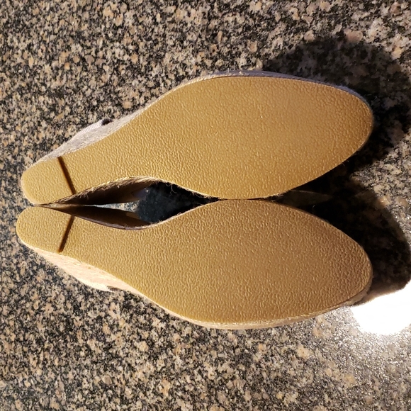 ♦️♦️ SOLD ♦️♦️ JustFab Wedge Heel - Picture 9 of 9